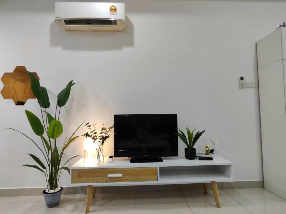 2-5pax Kl Vivo Suites-midvalley, Pantaimedical Apartemen *